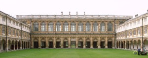 La Trinity College Library dall'esterno