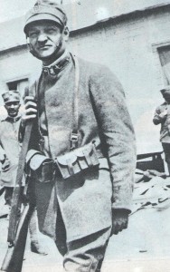 Giuseppe Ungaretti in divisa durante la guerra